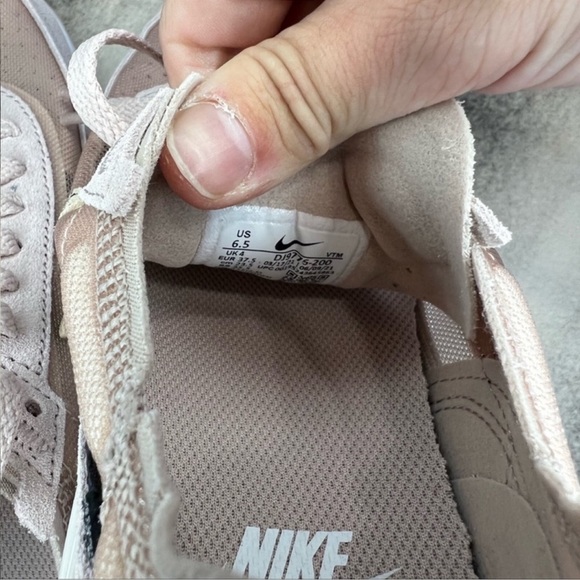 Nike Waffle One SE Fossil Stone Multi Leopard Low Top Sneakers - Picture 9 of 9